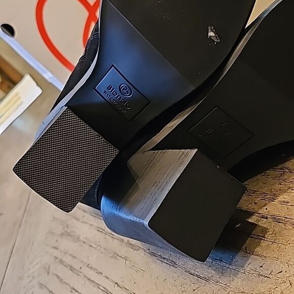 Black waterproof suede ankle boot size 8 NWT Blondo - Picture 10 of 13